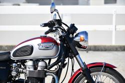 2001 Triumph Bonneville 790