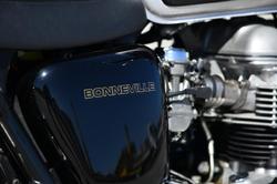 2001 Triumph Bonneville 790