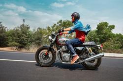 2025 Royal Enfield Interceptor 650 Classic