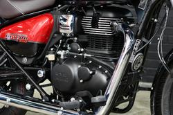 2025 Royal Enfield Meteor 350 Supernova