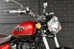 2025 Royal Enfield Meteor 350 Supernova