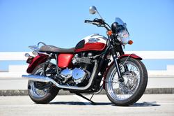 2012 Triumph Bonneville T100 (865cc)