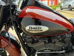 2024 HARLEY-DAVIDSON FLHCS HERITAGE CLASSIC 114 Black