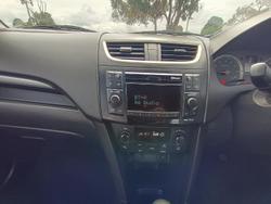 2011 Suzuki Swift GLX FZ Super Black Pearl