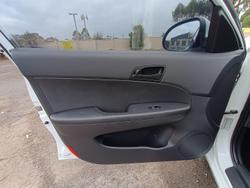 2009 Hyundai i30 SX FD MY09 Crystal White