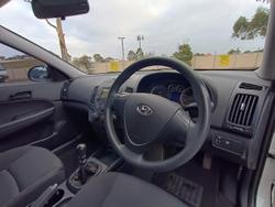 2009 Hyundai i30 SX FD MY09 Crystal White
