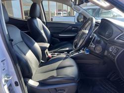 2023 Mitsubishi Triton Xtreme MR MY23 4X4 Dual Range White Diamond with Black Roof