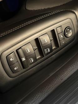 2020 Jeep Grand Cherokee Night Eagle