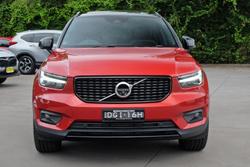2022 Volvo XC40 T5 R-Design