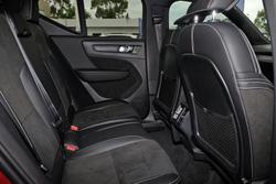 2022 Volvo XC40 T5 R-Design