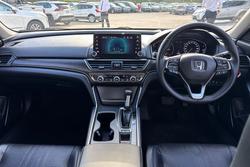 2019 Honda Accord VTi-LX 10th Gen MY19 White