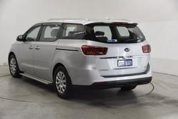 2020 Kia Carnival S