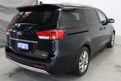 2017 Kia Carnival Platinum