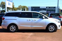 2017 Kia Carnival Si