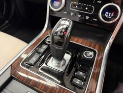 2020 Jaguar XE P300 R-Dynamic SE X760 MY20 Portofino Blue