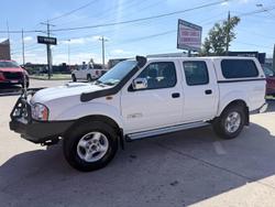 2010 Nissan Navara ST-R D22 MY09 4X4 Artic White