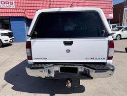 2010 Nissan Navara ST-R D22 MY09 4X4 Artic White