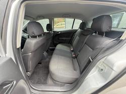 2005 Holden Astra CDX AH MY05 Silver