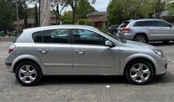 2005 Holden Astra CDX AH MY05 Silver