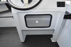 2026 Stacer 469 Outlaw Side Console