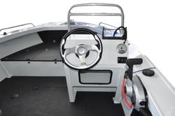 2026 Stacer 469 Outlaw Side Console