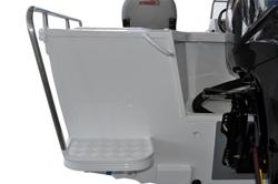 2026 Stacer 469 Outlaw Side Console