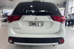 2016 Mitsubishi Outlander LS