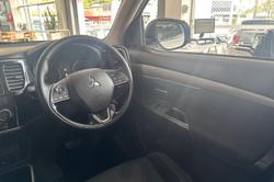 2016 Mitsubishi Outlander LS