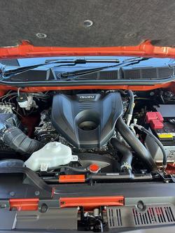 2024 Isuzu D-MAX BLADE