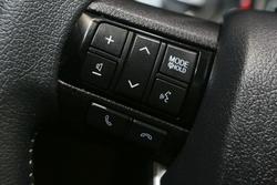 2023 Toyota Hilux SR5