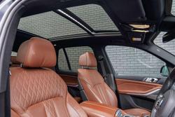 2021 BMW X5 M50i