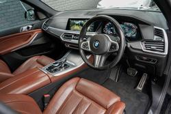 2021 BMW X5 M50i