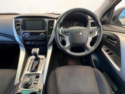 2017 Mitsubishi Pajero Sport GLX