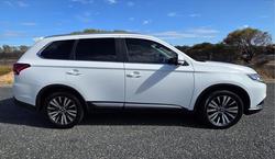 2019 Mitsubishi Outlander LS