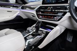 2018 BMW 5 Series 540i M Sport G30 Carbon Black