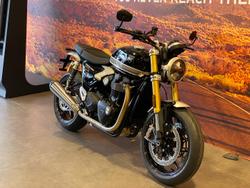 2025 Triumph Speed Twin 1200 RS Speed Twin Black