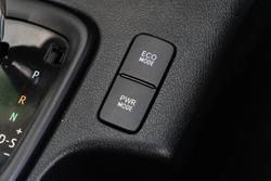 2019 Toyota Hilux SR