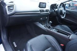 2016 Mazda 3 SP25 GT