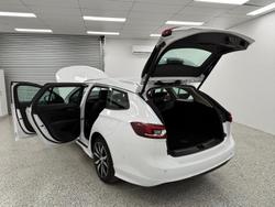 2018 Holden Commodore RS ZB MY18 Summit White