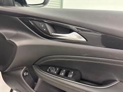 2018 Holden Commodore RS ZB MY18 Summit White