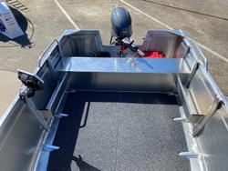 2026 QUINTREX 420 Busta