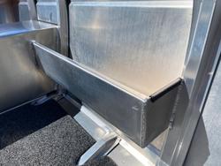 2026 QUINTREX 420 Busta