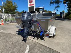 2026 QUINTREX 420 Busta