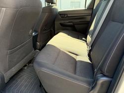 2023 Toyota Hilux SR