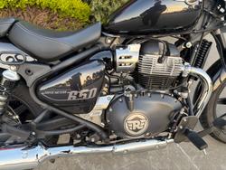 2025 Royal Enfield SUPER METEOR 650 Black