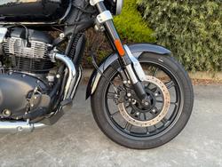 2025 Royal Enfield SUPER METEOR 650 Black