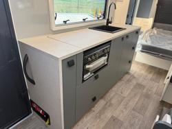 2025 New Age Caravans Manta Ray Mr18er My26