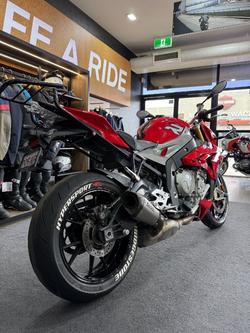 2014 BMW Motorrad S 1000 R Red