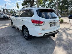 2015 NISSAN PATHFINDER ST (4x4)