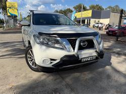 2015 NISSAN PATHFINDER ST (4x4)